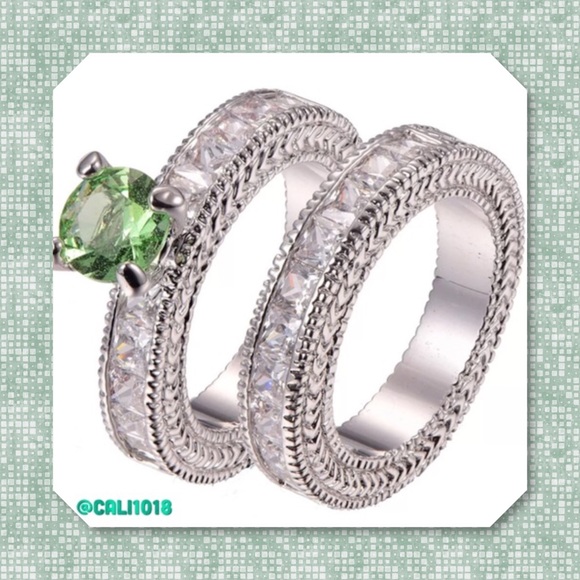 💠CLEARANCE NEW 2pc Peridot Ring Set💠💠