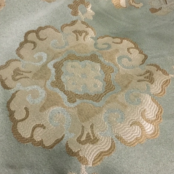 BOOKMARK MY CLOSET HERE...Meet your Posher, Sharon - Picture 2 of 2