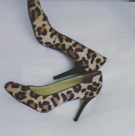 Sassy Marais Leopard Pumps