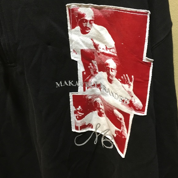 Sweatshirt - Picture 2 of 3