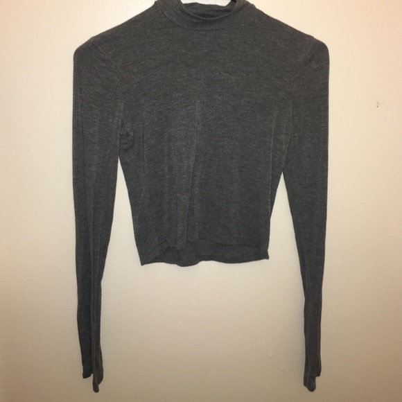 Grey crop top