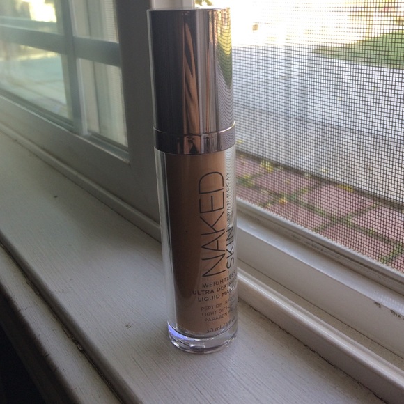 Urban Decay Naked Skin foundation