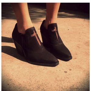 UNIF CONFESSION BOOTS w/box