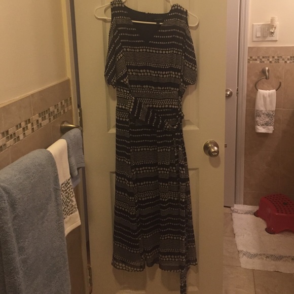 Navy Limited dress size 4