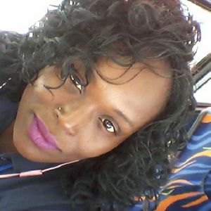 Meet your Posher, Tiasseika