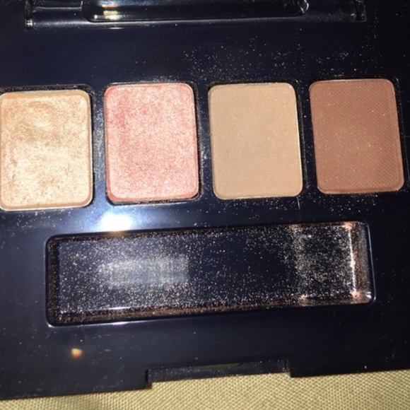 Estée Lauder eyeshadow palette!