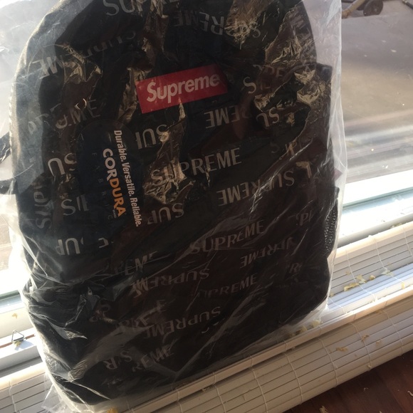 Supreme backpack.  Last price ✔️✔️✔️✔️✔️✔️✔️✔️