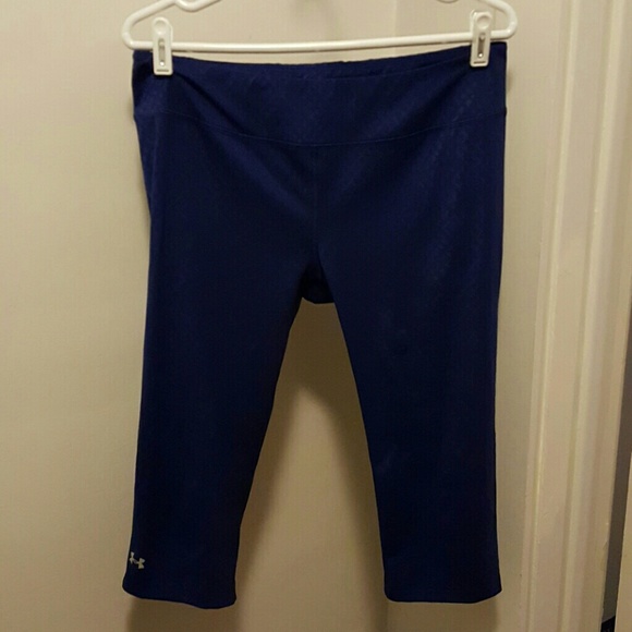 Gently used UA capris