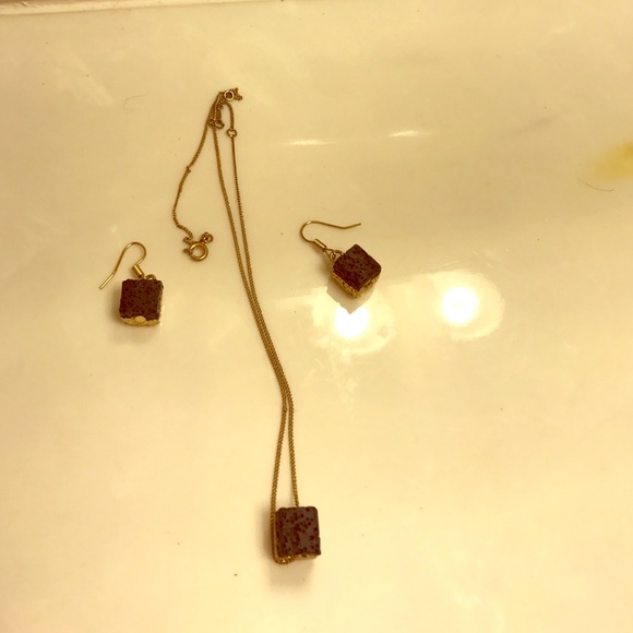 Set with ear rings necklace