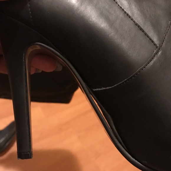 Size 11 Luichiny "Lets Dance" Knee Boots - Picture 2 of 3