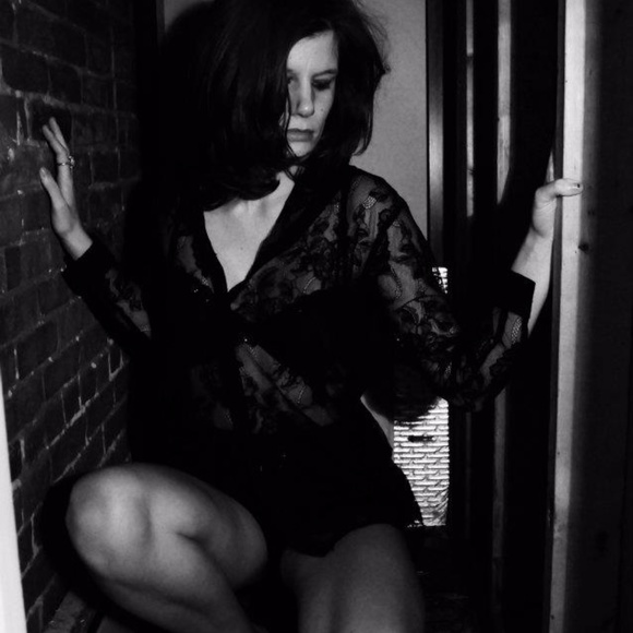 Meet your Posher, Meghan - Picture 3 of 5