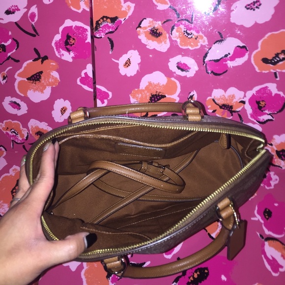 Coach PVC Dome Satchel. - Picture 5 of 6