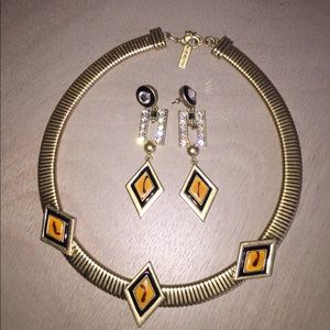 Jewelmint earrings and necklace set