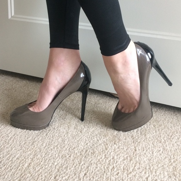 Ruthie Davis Round Toe platform pumps