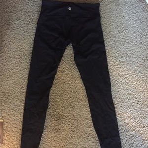 Lululemon wunder under leggings size 6