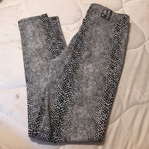 Animal print leggings
