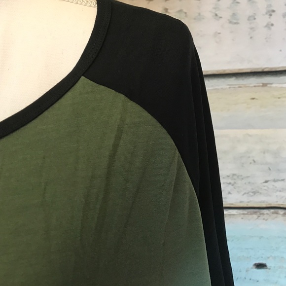 Medium LuLaRoe Irma  nwt! - Picture 2 of 2