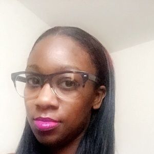 Meet your Posher, Shay