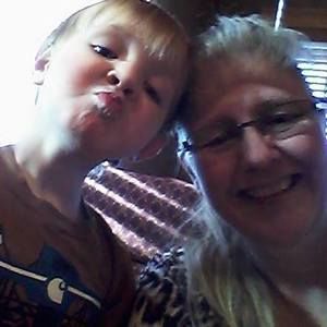 Meet your Posher, Carrie