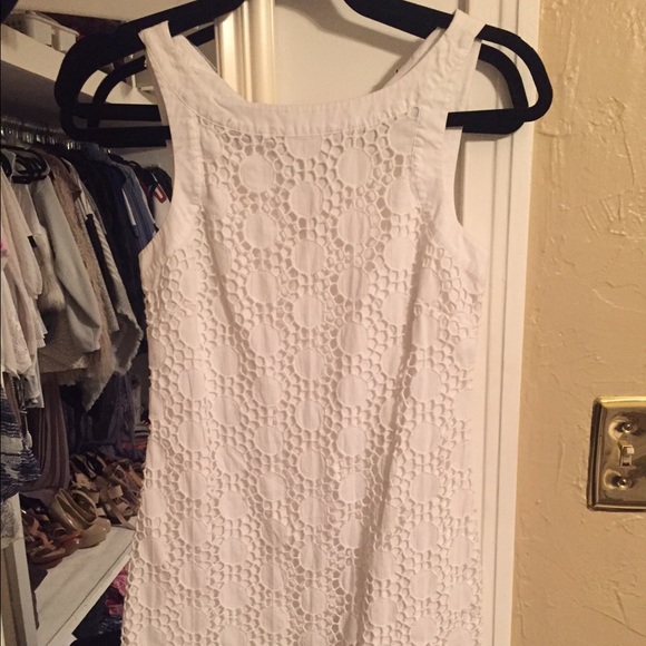 White eyelet vineyard vines dress
