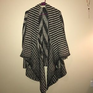 Urban Outfitters black/white Knit Sweater