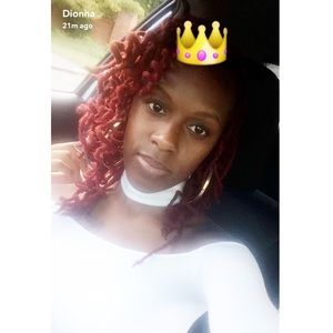 Meet your Posher, Dionna