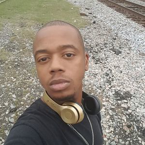 Meet your Posher, Jhamil