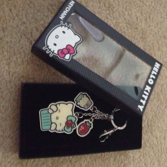 Hello Kitty keychain