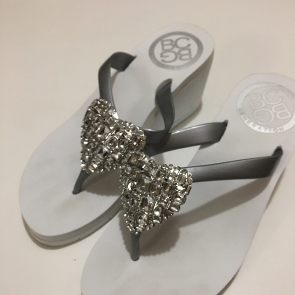 BCBG woman shoe size 37B