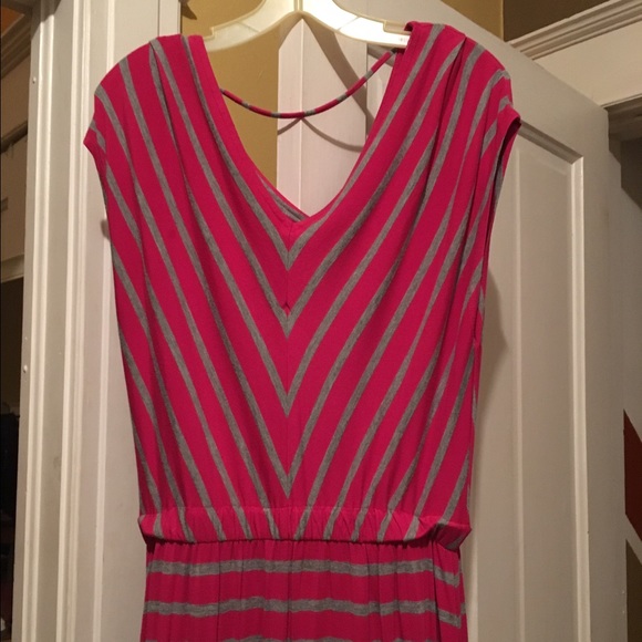 🛍 EUC Mossimo Retro Style Dress