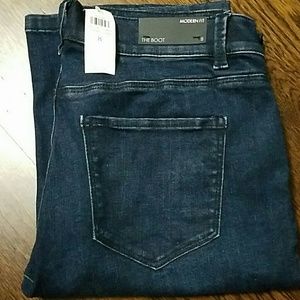 NWT Ann Taylor jeans in Modern Fit The Boot size 8