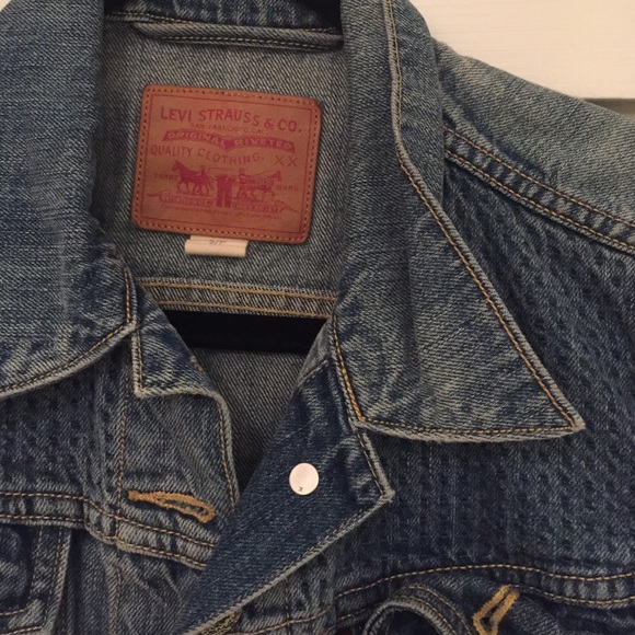 Levi's denim trucker with elbow patch size Small - Picture 2 of 4