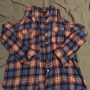 Cold shoulder plaid button down