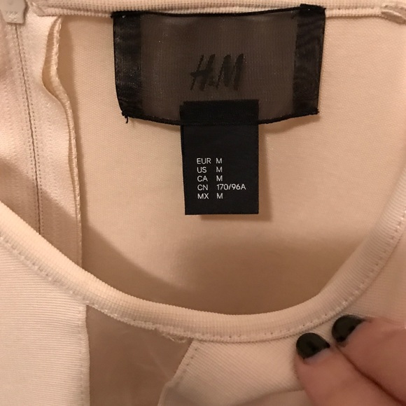 H&M Cream Peplum Tank - Picture 2 of 3