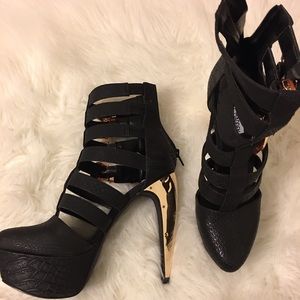 Steve Madden Joselynn Caged Heels 9.5