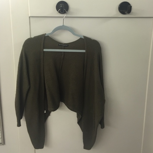 Cropped Olive Green Cardigan: Brandy Melville