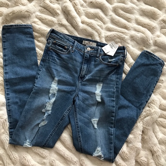 BRAND new, NWT Hollister Jean