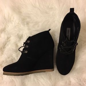 Steve Madden Tanngoo Wedge Booties