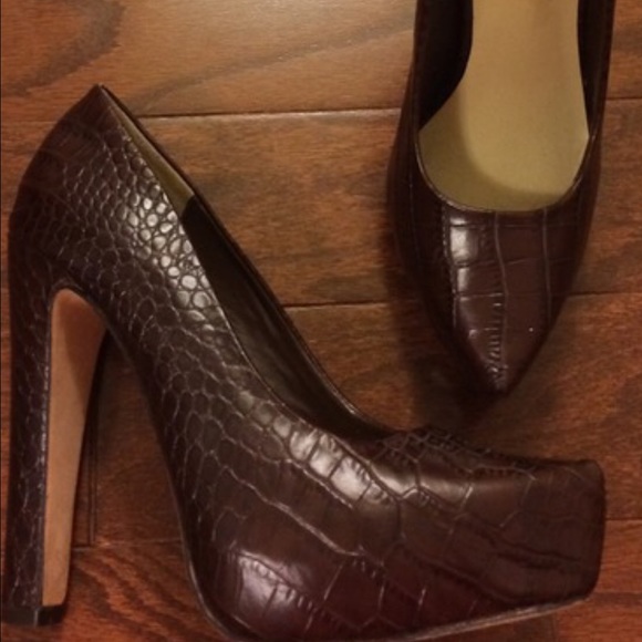 Bebe Leather Pumps