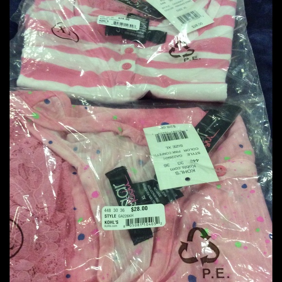 New with Tags, 2 Girls XL Tee Tops Ruffles & Lace - Picture 7 of 8