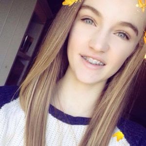 Meet your Posher, Brooke