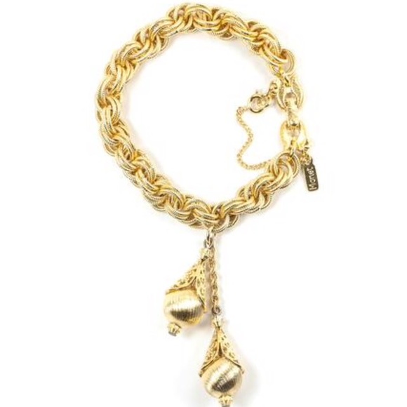 ⭐️️HP⭐️️ 70's Monet Gold Tassel Bracelet