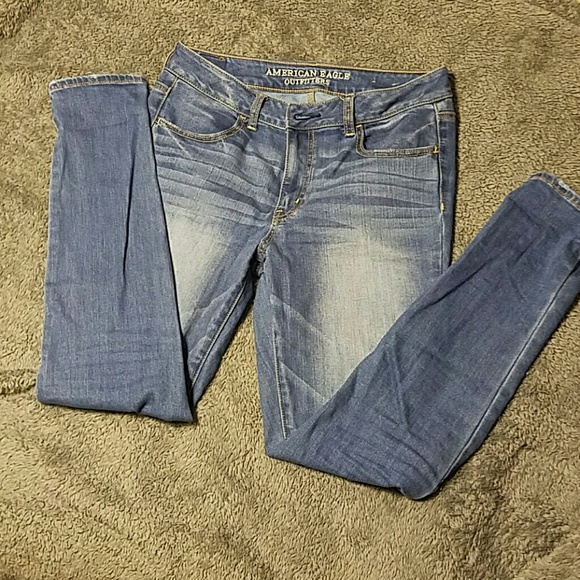 American Eagle hi-rise jegging jeans.