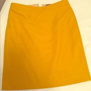 PRICE CUT: Jcrew wool pencil skirt in Maze