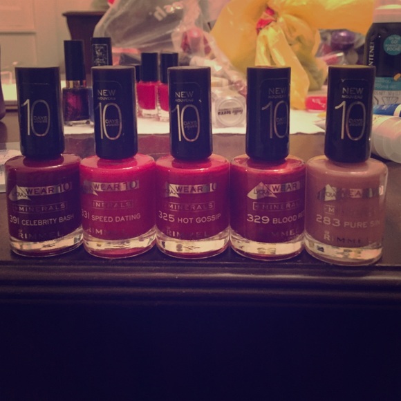Rimmel Nail Polish Lot (5)