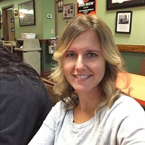 Meet your Posher, Dana