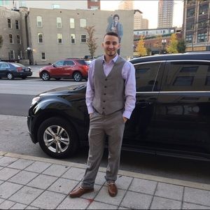 Meet your Posher, Tj