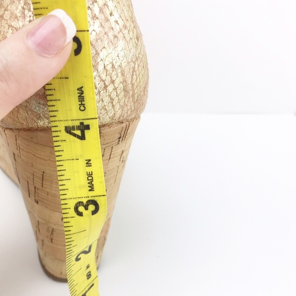 Alfani Gold Cork Strappy Wedges Sandals Shoes 10 - Picture 4 of 4