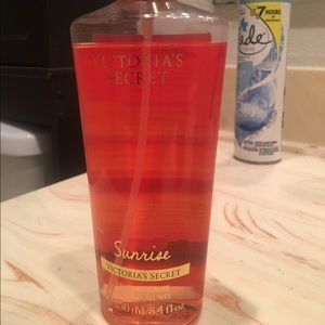 Victoria's Secret Body spray