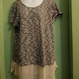 Ladies tunic new never worn